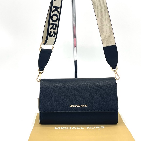 Michael Kors Large Zip Around Wallet Crossbody Bag - Picture 3 of 10